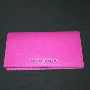 Michael Kors Womens Fuchsia Pink Bi-fold Wallet